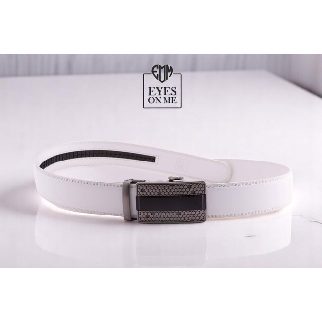 "EYES ON ME" LEDEREN RIEM zonder gaatjes, met automatische gesp (Model N126)