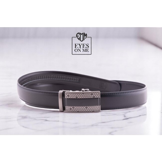 "EYES ON ME" LEDEREN RIEM zonder gaatjes, met automatische gesp (Model N126)