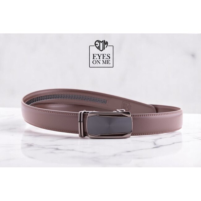 "EYES ON ME" LEDEREN RIEM zonder gaatjes, met automatische gesp (Model L130)