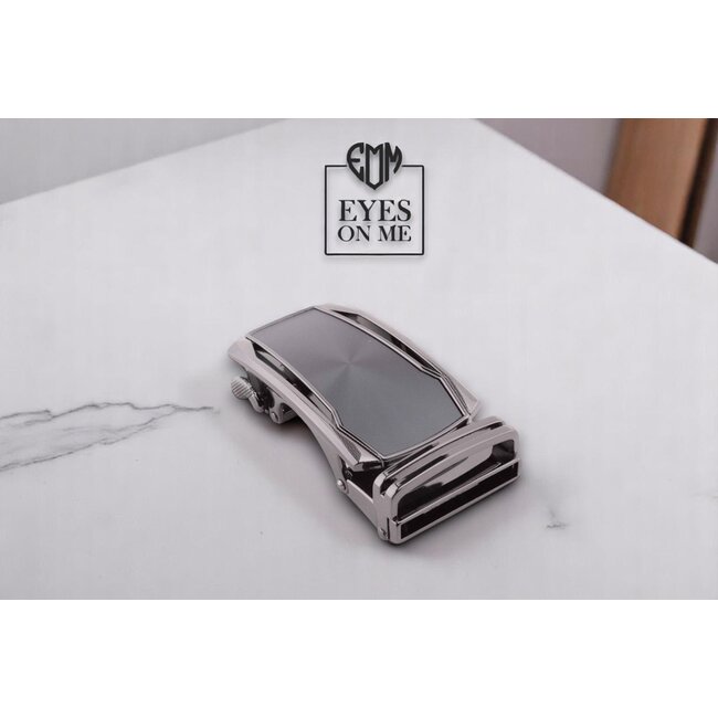 "EYES ON ME" LEDEREN RIEM zonder gaatjes, met automatische gesp (Model L130)