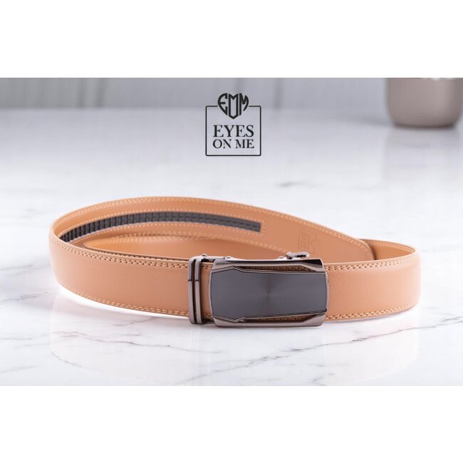 "EYES ON ME" LEDEREN RIEM zonder gaatjes, met automatische gesp (Model L130)