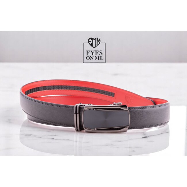 "EYES ON ME" LEDEREN RIEM zonder gaatjes, met automatische gesp (Model L130)
