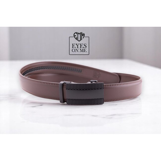 "EYES ON ME" LEDEREN RIEM zonder gaatjes, met automatische gesp (Model N134)