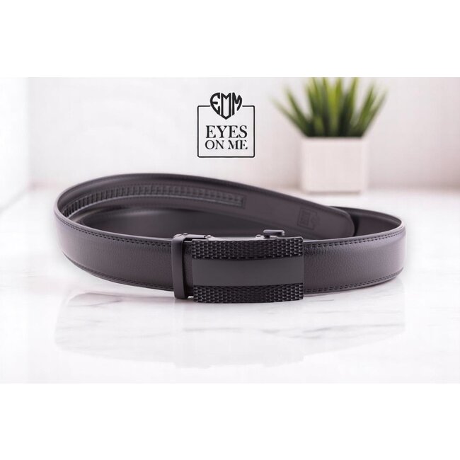 "EYES ON ME" LEDEREN RIEM zonder gaatjes, met automatische gesp (Model N134)