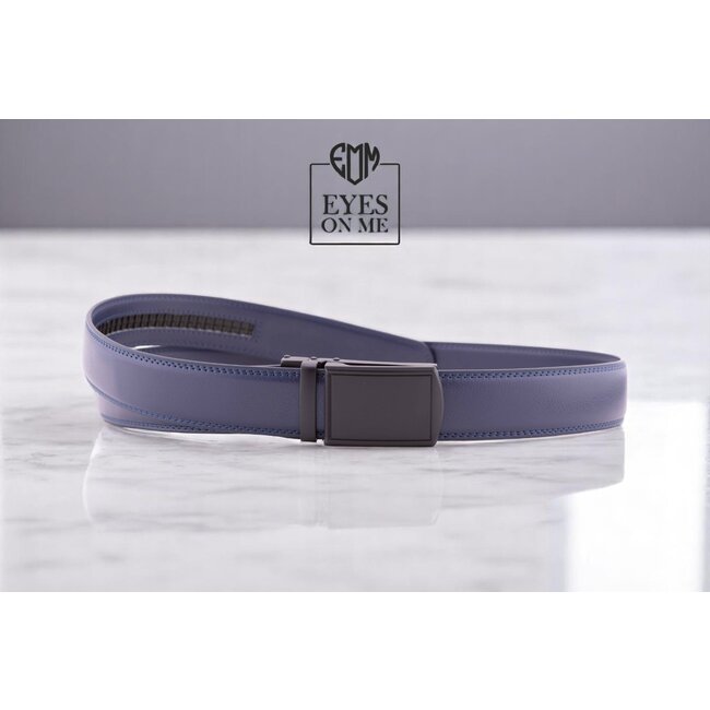 "EYES ON ME" LEDEREN RIEM zonder gaatjes, met automatische gesp (model 31)