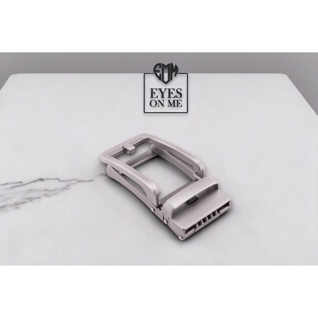 "EYES ON ME" LEDEREN RIEM zonder gaatjes, met automatische gesp (Model N090 )
