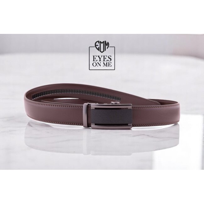 "EYES ON ME" LEDEREN RIEM zonder gaatjes, met automatische gesp (Model N323)
