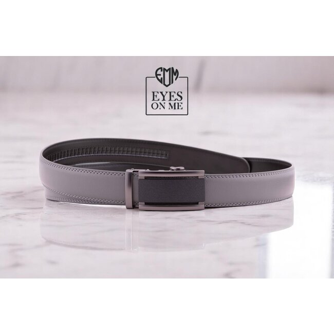 "EYES ON ME" LEDEREN RIEM zonder gaatjes, met automatische gesp (Model N323)