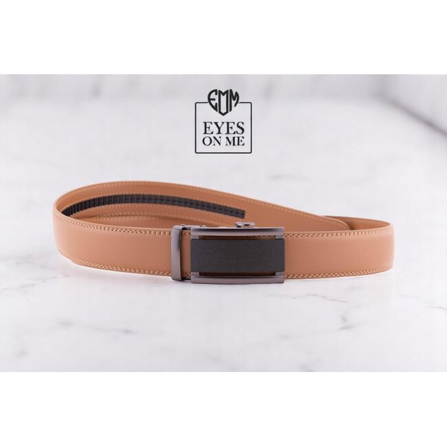 "EYES ON ME" LEDEREN RIEM zonder gaatjes, met automatische gesp (Model N323)