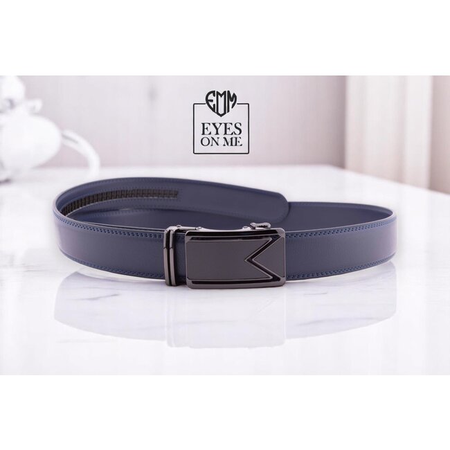 "EYES ON ME" LEDEREN RIEM zonder gaatjes, met automatische gesp (Model L003)