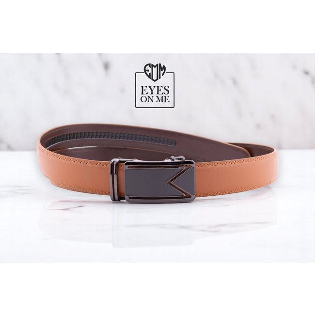 "EYES ON ME" LEDEREN RIEM zonder gaatjes, met automatische gesp (Model L003)