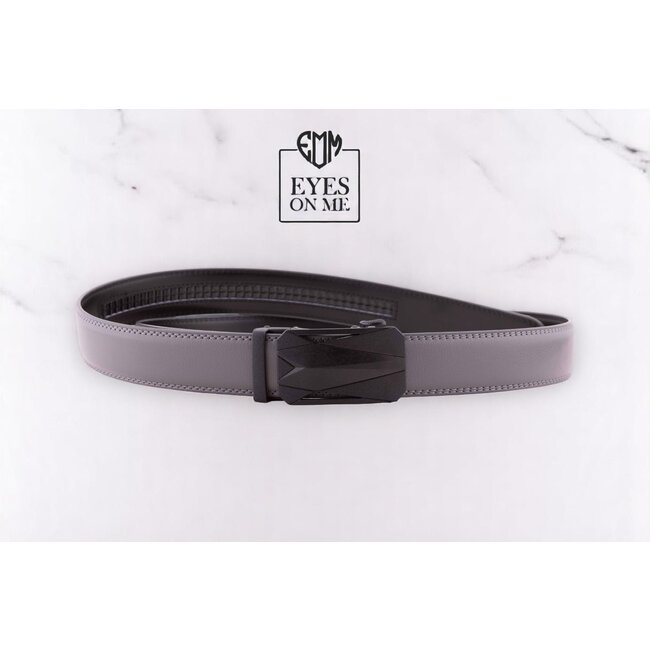 "EYES ON ME" LEDEREN RIEM zonder gaatjes, met automatische gesp (Model N309)