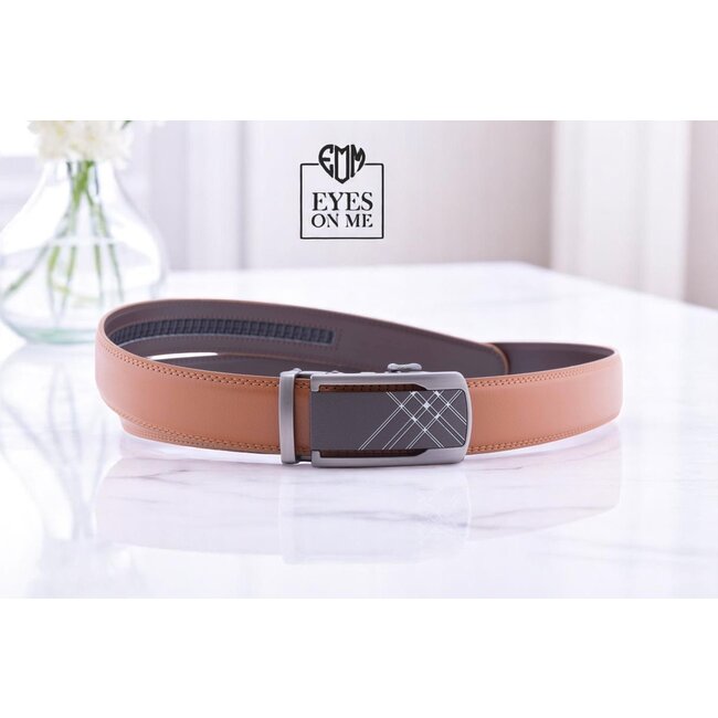 "EYES ON ME" LEDEREN RIEM zonder gaatjes, met automatische gesp (model N081)