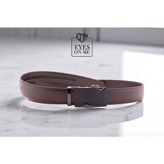 "EYES ON ME" LEDEREN RIEM zonder gaatjes, met automatische gesp (Model A010)