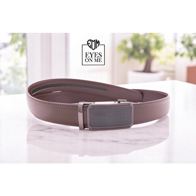 "EYES ON ME" LEDEREN RIEM zonder gaatjes, met automatische gesp ( model L099)
