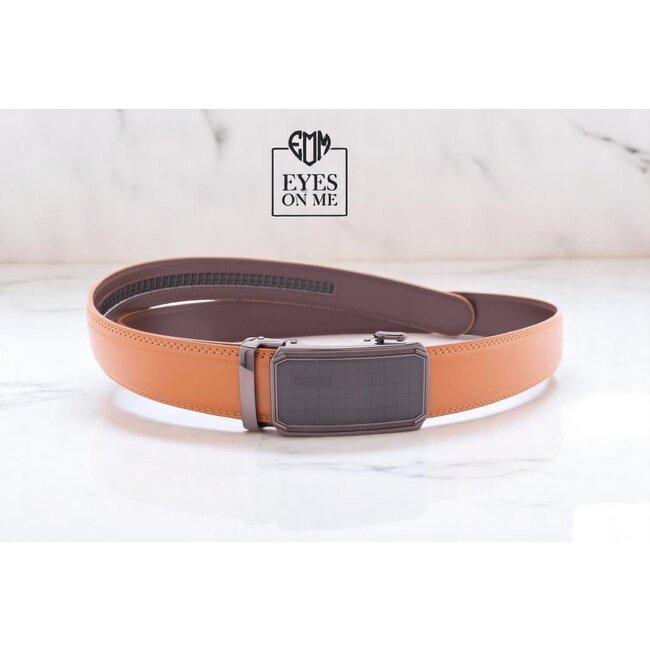 "EYES ON ME" LEDEREN RIEM zonder gaatjes, met automatische gesp ( model L099)