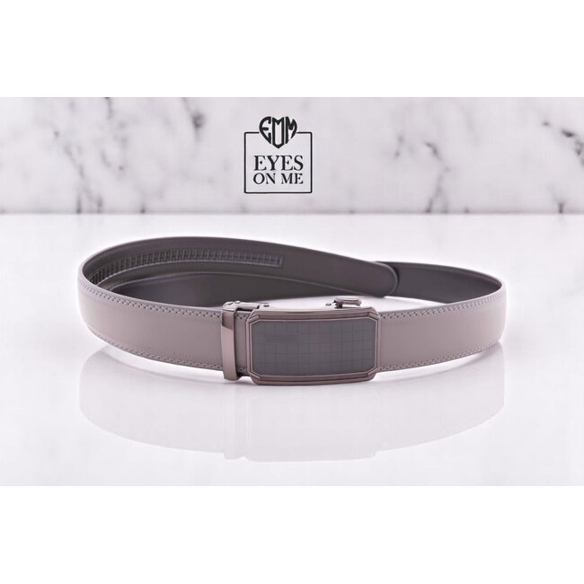 "EYES ON ME" LEDEREN RIEM zonder gaatjes, met automatische gesp ( model L099)
