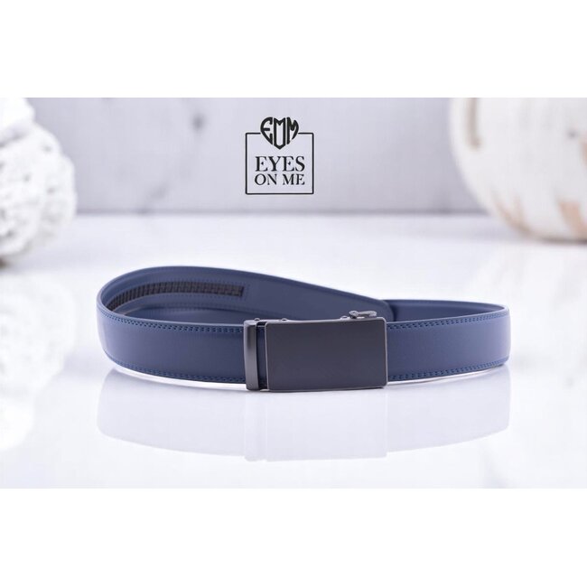 "EYES ON ME" LEDEREN RIEM zonder gaatjes, met automatische gesp ( model N255)
