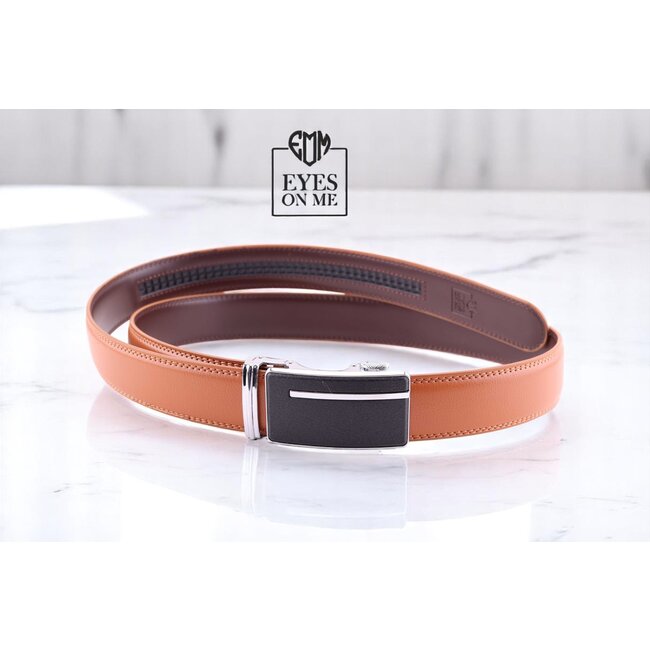 "EYES ON ME" LEDEREN RIEM zonder gaatjes, met automatische gesp ( model  N113)