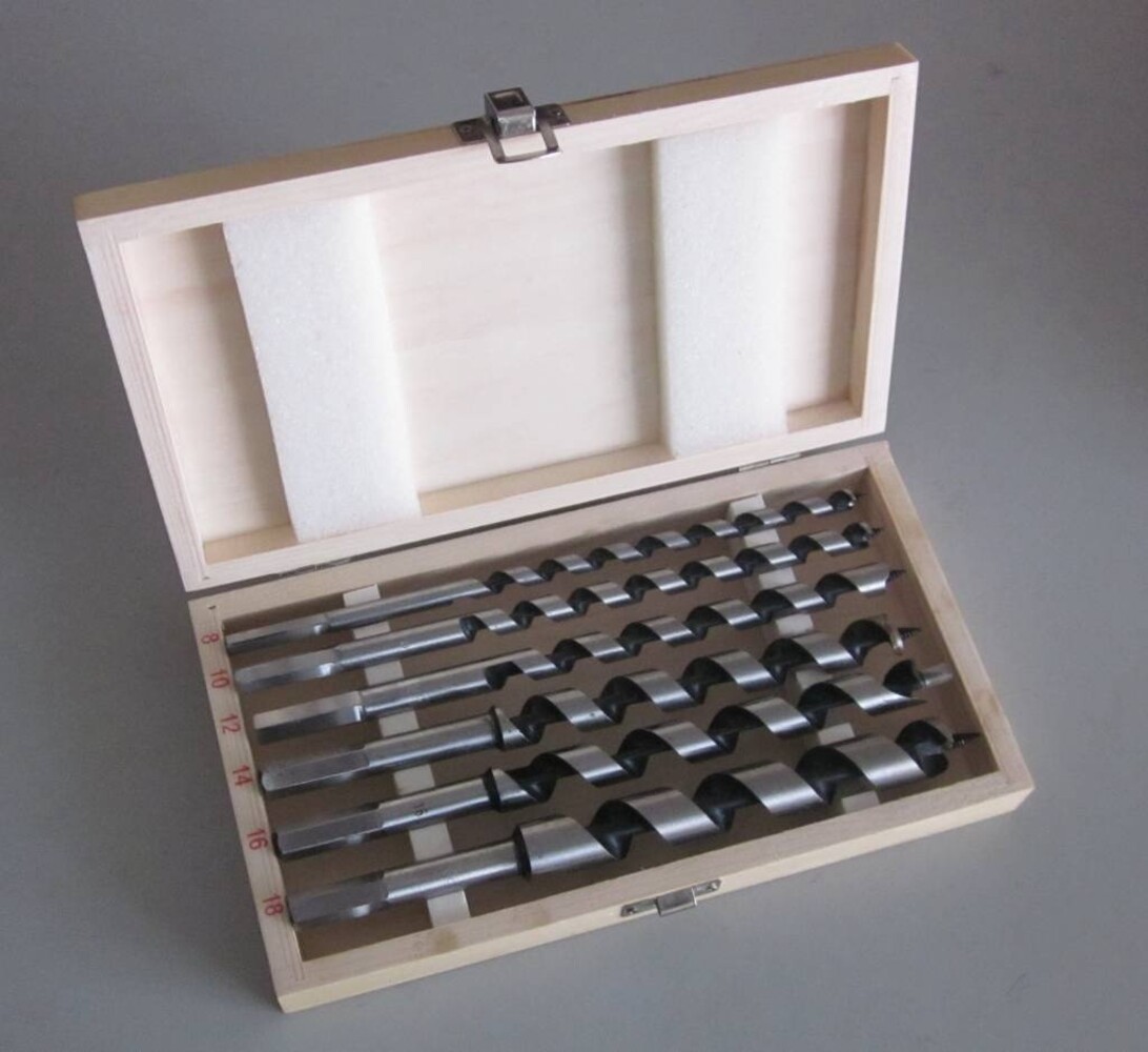 Labor Stevige houten cassette met 6 maten slangenboren Labor Stevige houten cassette met 6 maten slangenboren