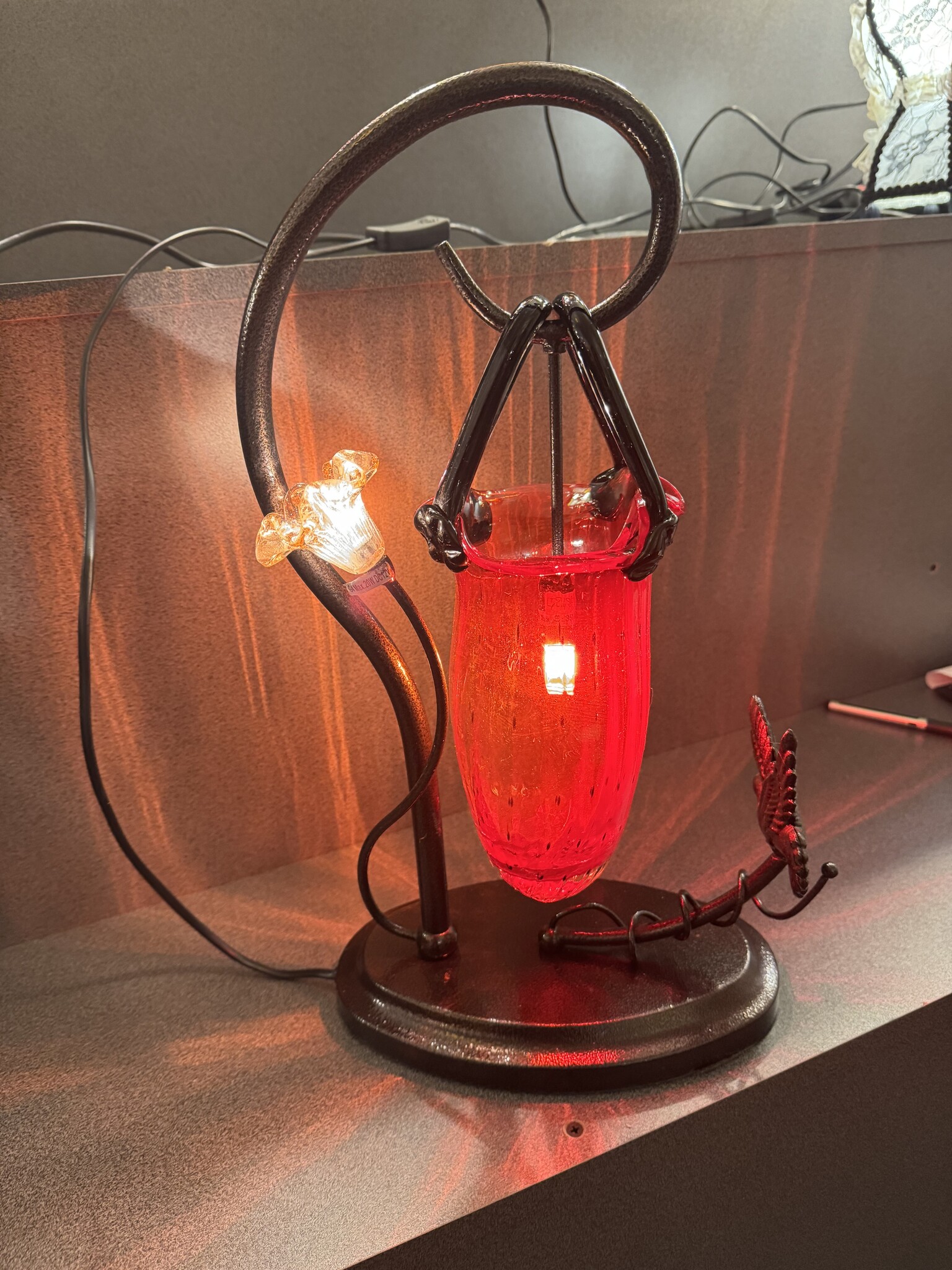 Demmerik 73 4809 Tafellamp glazen tasje rood