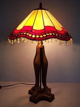 RoMaLux Tiffany Tafellamp met rood/beige kap met kraaltjes en open voet