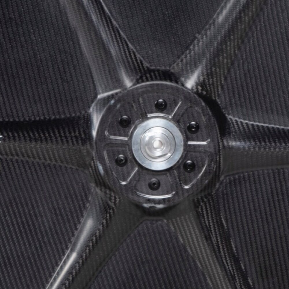 FinnTack Yankee Carbon fiber Wheel FinnTack Yankee Carbon fiber Wheel