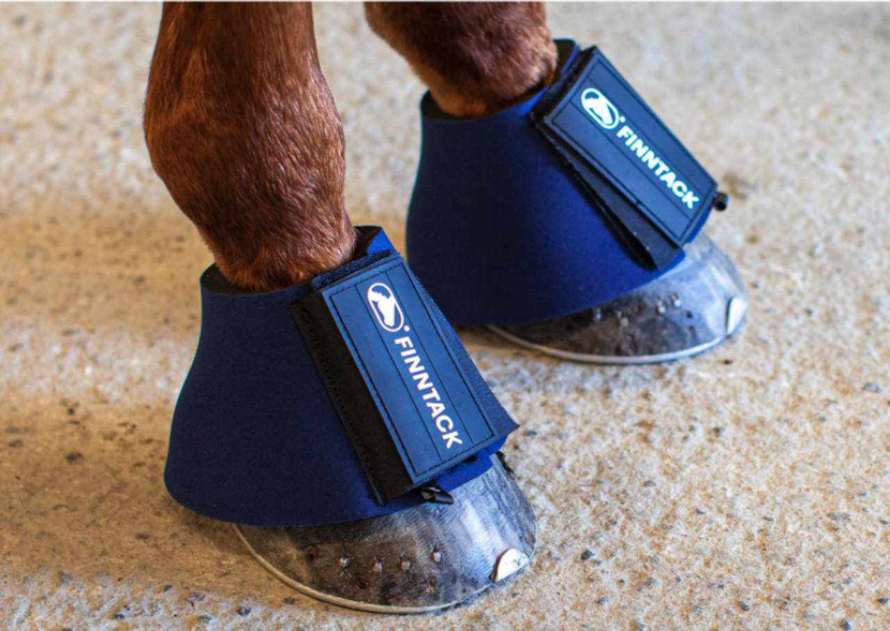 FinnTack Bescherm clochen neopreen FinnTack Bescherm clochen neopreen