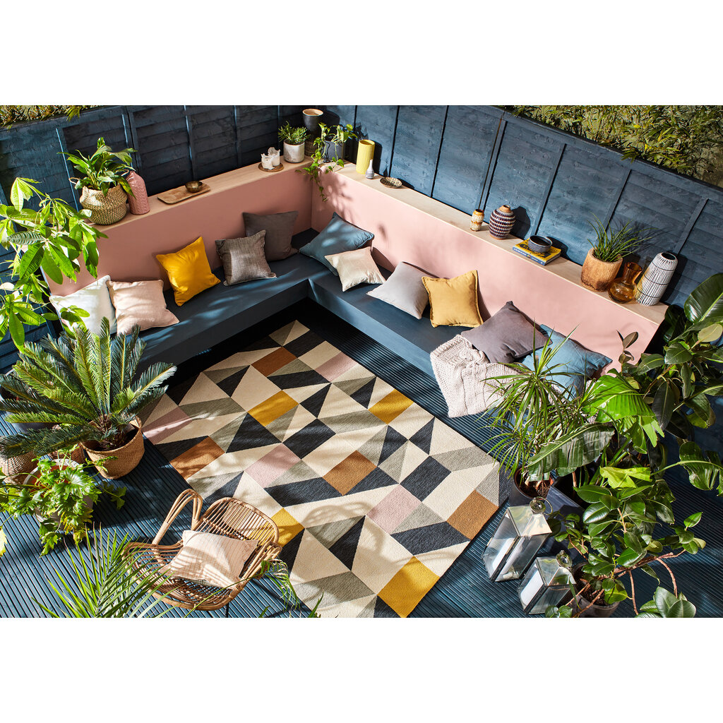 SCI Nuevo-Blush outdoor