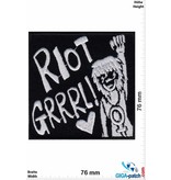 Riot Grrrl - Feminist sub-cultural - Hardcore punk scene