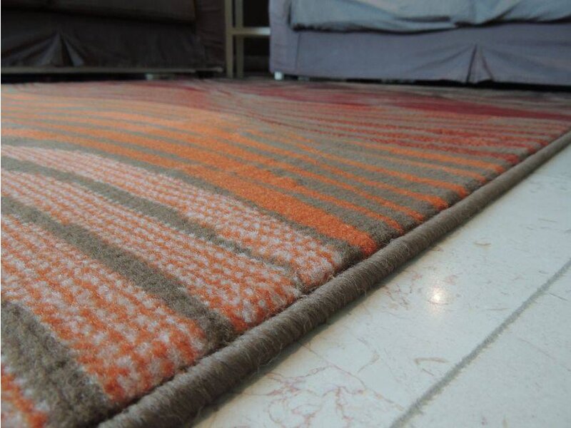 Goedkoop modern tapijt