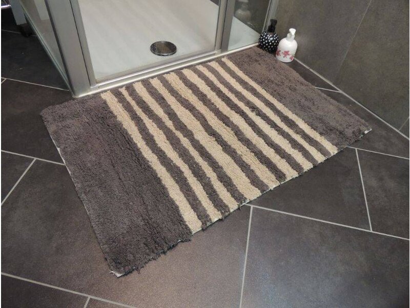 Tapijt voor badkamer of hangtoilet 60x60 of 60x90