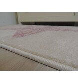 Tapijt babykamer met zachte kleuren en ster