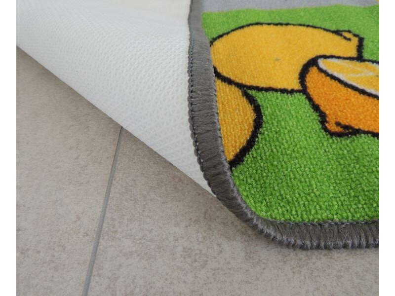 Grote kleurrijke loper voor de vloer van de keuken