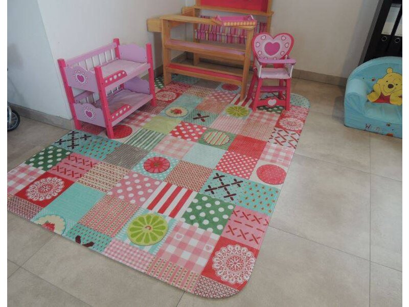 Groot kleurrijk tapijt voor de kinderkamer 130x180cm - SUPERZACHT