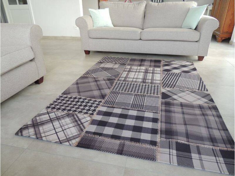 Tapijt in grijs-zwarte tinten voor een landelijk interieur 140x200cm