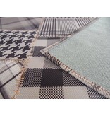 Tapijt in grijs-zwarte tinten voor een landelijk interieur 140x200cm