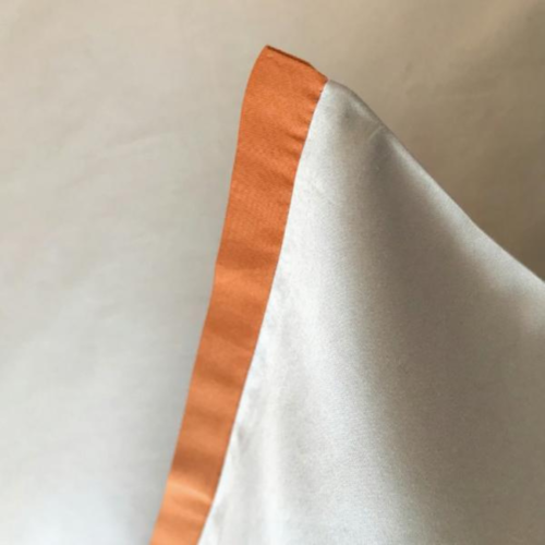 Lysdrap Egyptisch Katoen Luxe Percal 200TC Kussensloop - 2 kleuren - Roha Lysdrap Egyptisch Katoen Luxe Percal 200TC Kussensloop - 2 kleuren - Roha