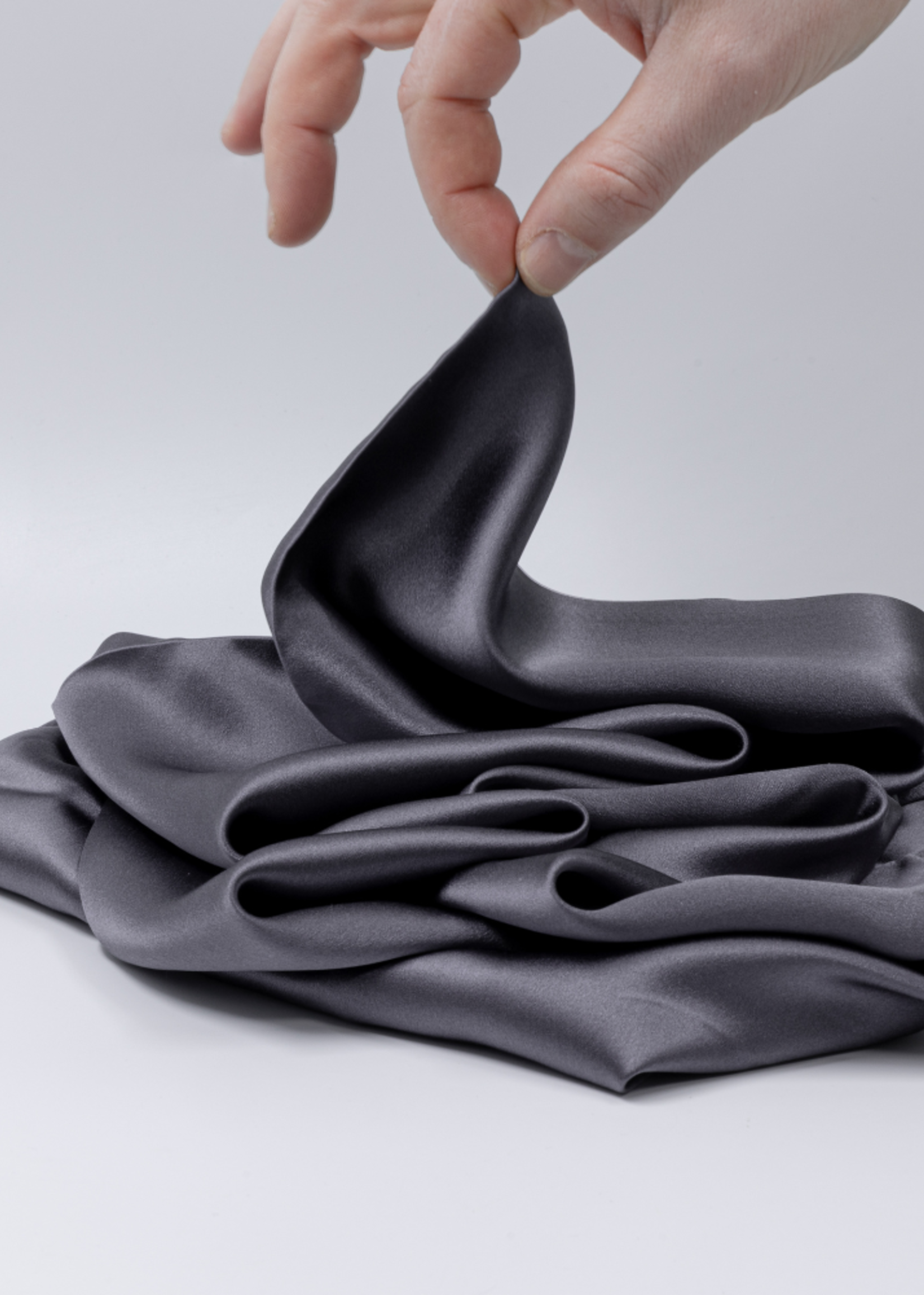Silk Heaven Zijden Kussensloop Antraciet - 19MM