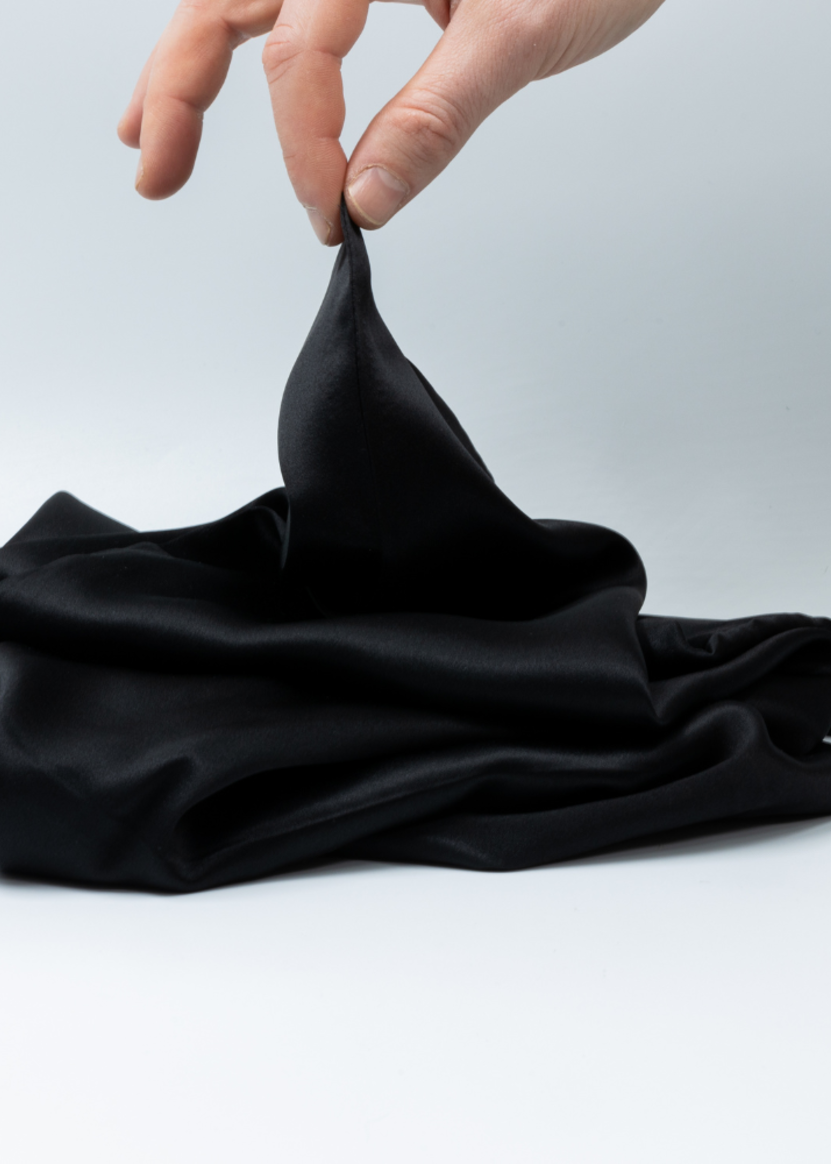 Silk Heaven Perfect Sleep Set Zwart - Kussensloop & Slaapmasker