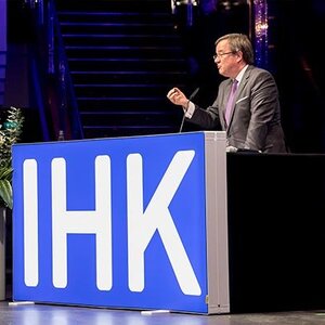 PIXLIP GO LED  COUNTER 200x100 cm    -  Huren