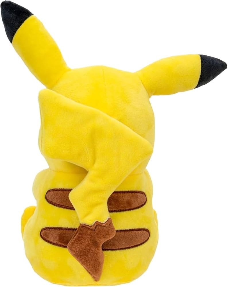 Pokémon Pikachu with Oran Berry Plush (20 cm)