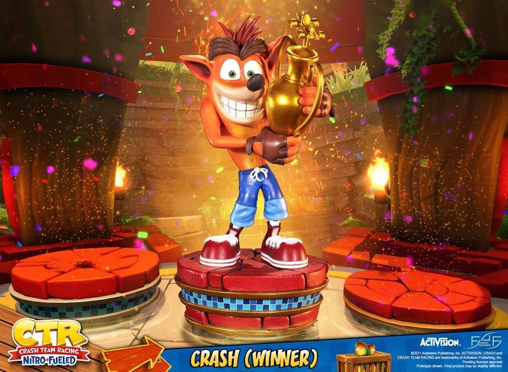 Crash Team Racing Nitro Fueled - Crash Winner Statue (46 cm)