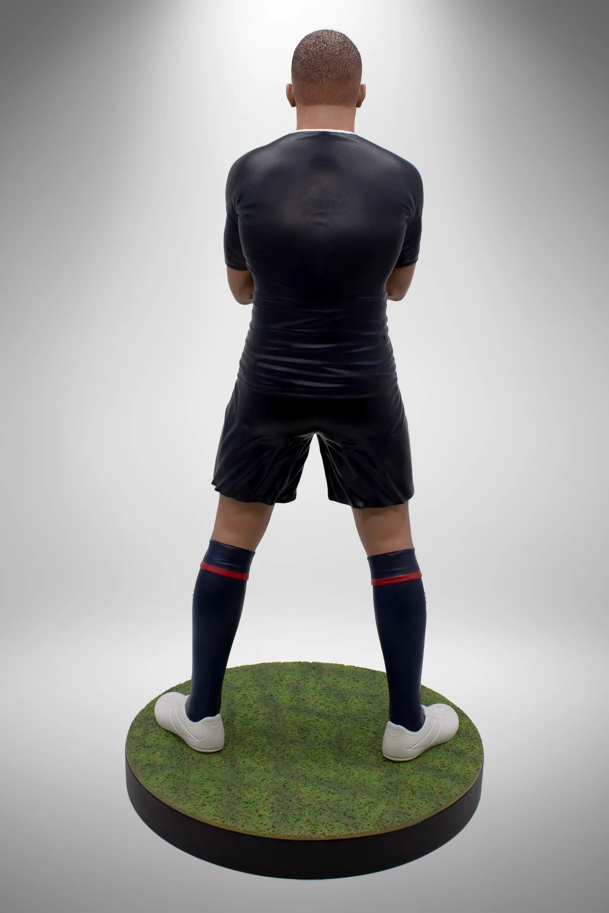 Kylian Mbappé - Paris Saint-Germain (PSG) - Official Resin Statue (60cm)