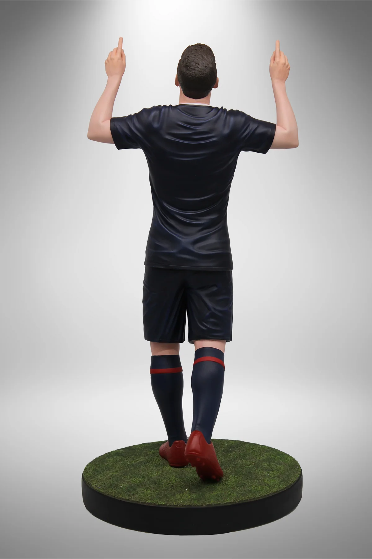 Lionel Messi - Paris Saint-Germain (PSG) - Official Resin Statue (60cm)