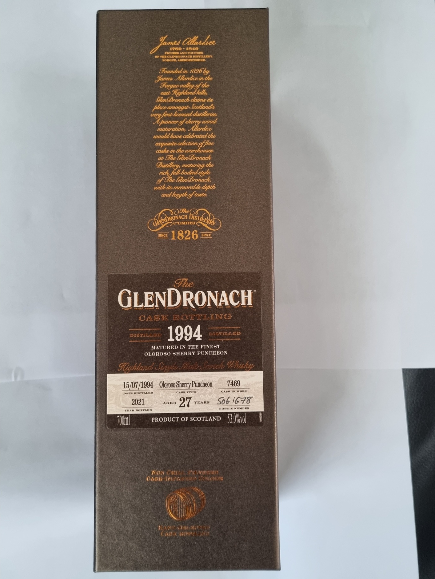 ORIGINAL DISTILLERY BOTLING GLENDRONACH  1994-2021 27Y  53% OLOROSO SHERRY PUNCHEON CASK 7469