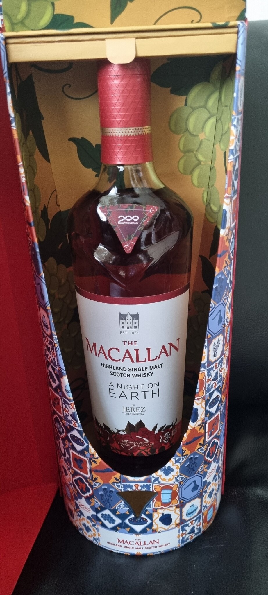 ORIGINAL DISTILLERY BOTLING MACALLAN A NIGHT ON EARTH IN JEREZ 43% ORIGINAL BOTTLING