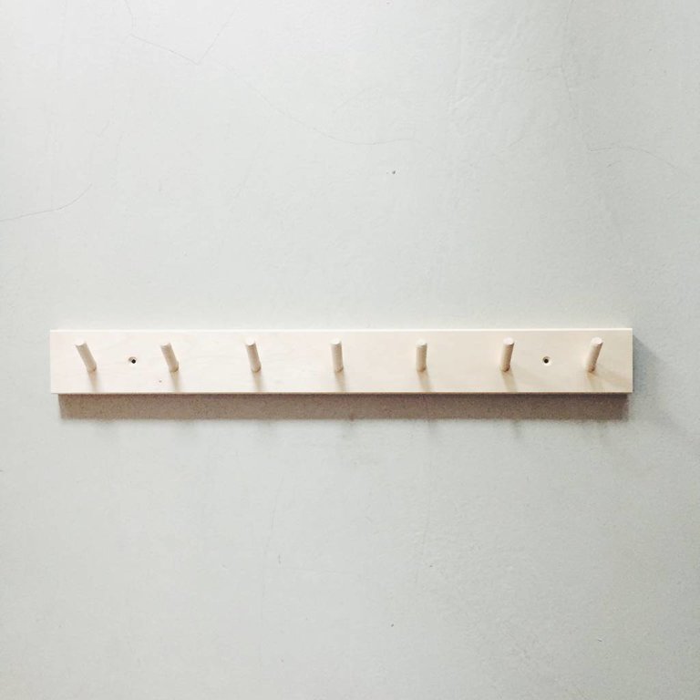 Iris Hantverk Iris Hantverk Birch Rack with 7 pegs
