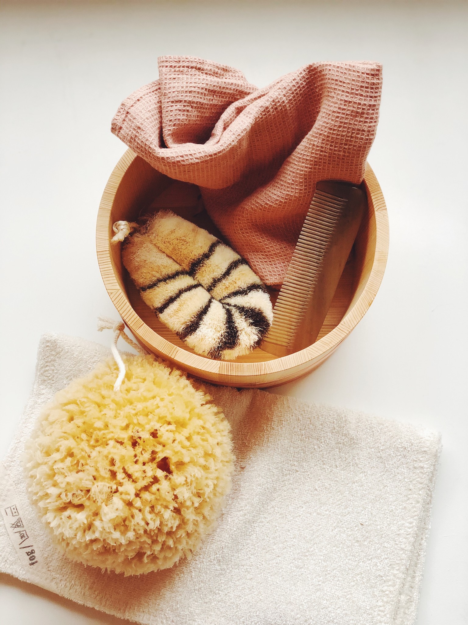 handmade Japanese Hinoki wood Bath Bucket Pantoufle