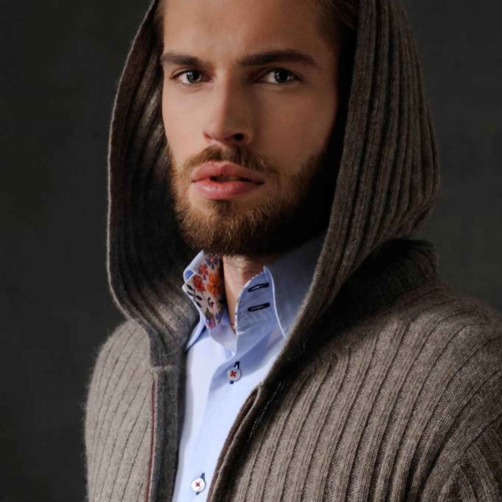 Ralf - Strickjacke mit Kaputze aus Yakwolle - erdbraun